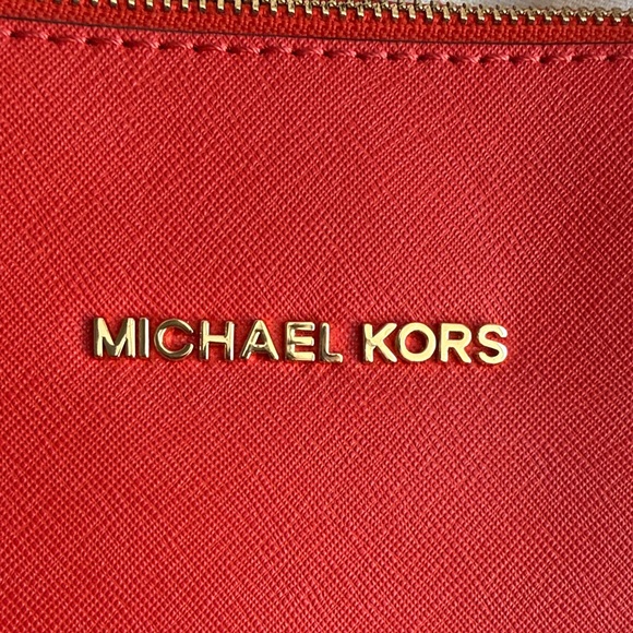 Michael Kors Vibrant Red purse - Picture 2 of 11
